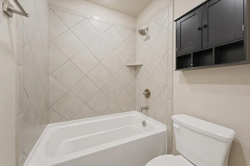 2413 Loxley Drive Mansfield TX 76084
