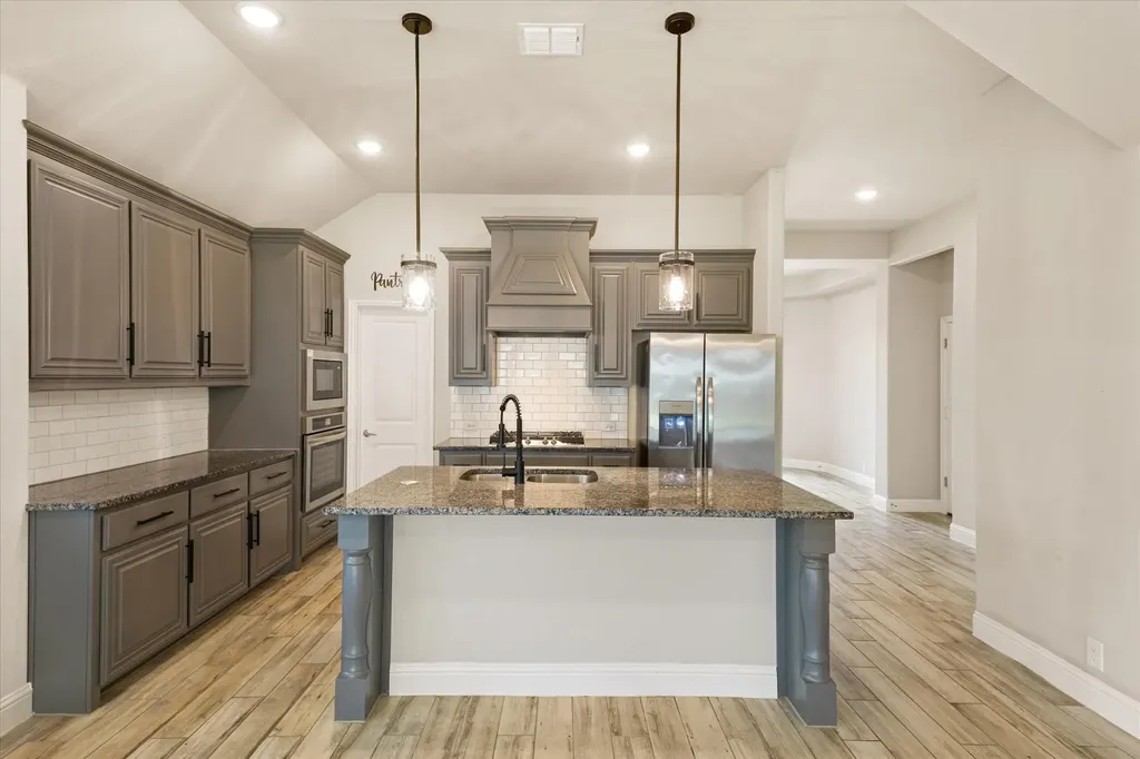 2413 Loxley Drive Mansfield TX 76084