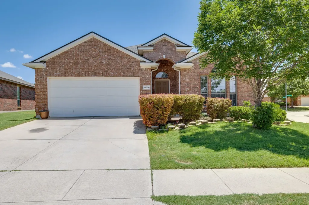 10826 Calderwood Lane Fort Worth TX 76052