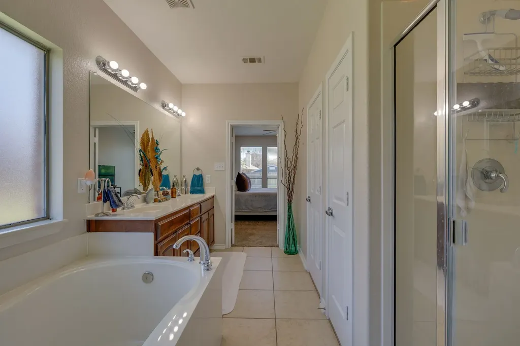 10826 Calderwood Lane Fort Worth TX 76052