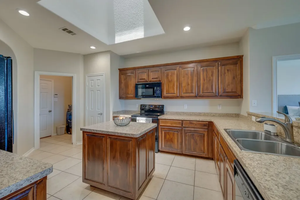 10826 Calderwood Lane Fort Worth TX 76052