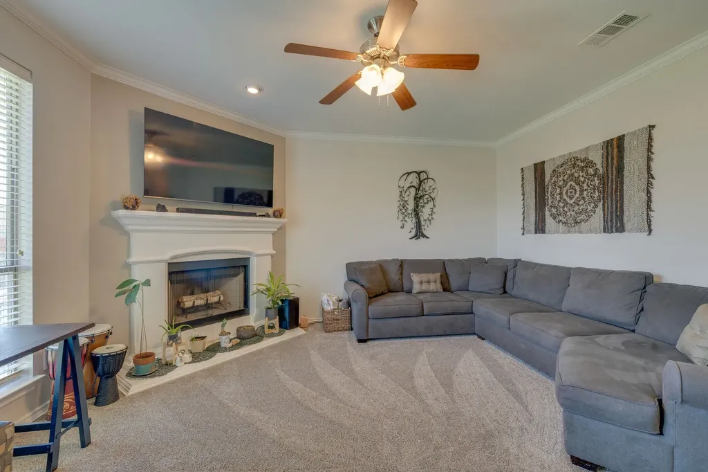 10826 Calderwood Lane Fort Worth TX 76052
