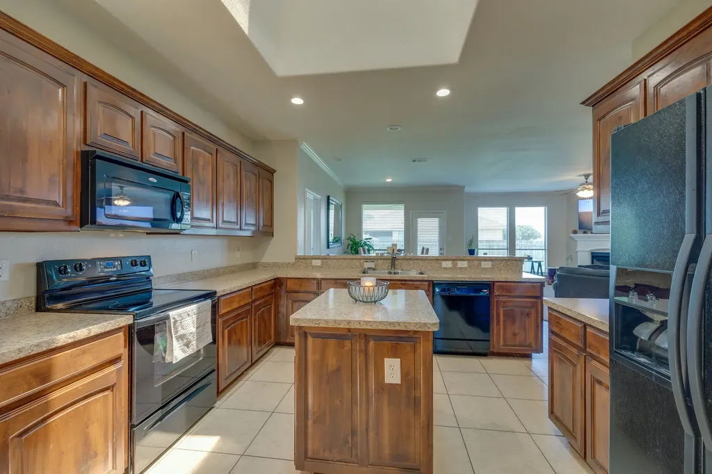 10826 Calderwood Lane Fort Worth TX 76052