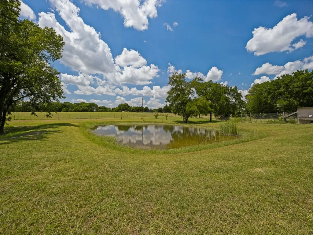 580 Homer Smith Road Van Alstyne TX 75495