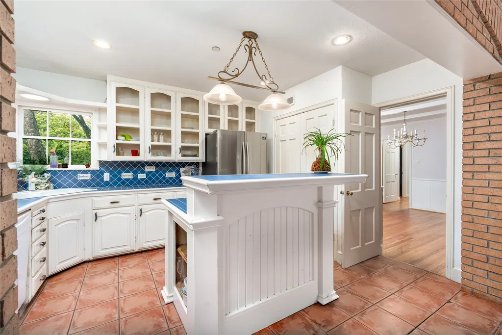 1623 San Rafael Drive Dallas TX 75218