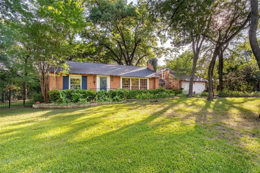 1623 San Rafael Drive Dallas TX 75218