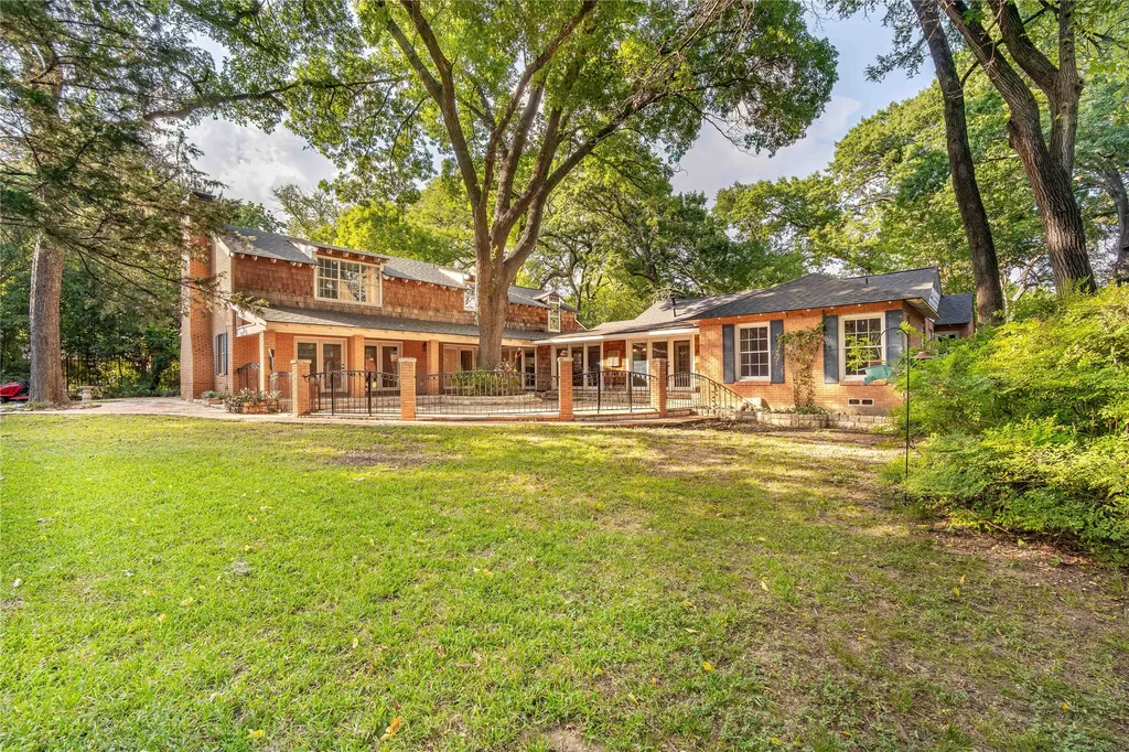 1623 San Rafael Drive Dallas TX 75218