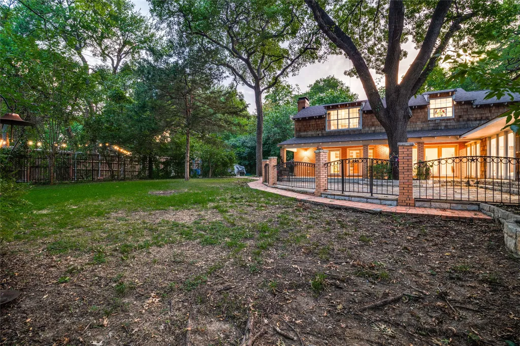 1623 San Rafael Drive Dallas TX 75218
