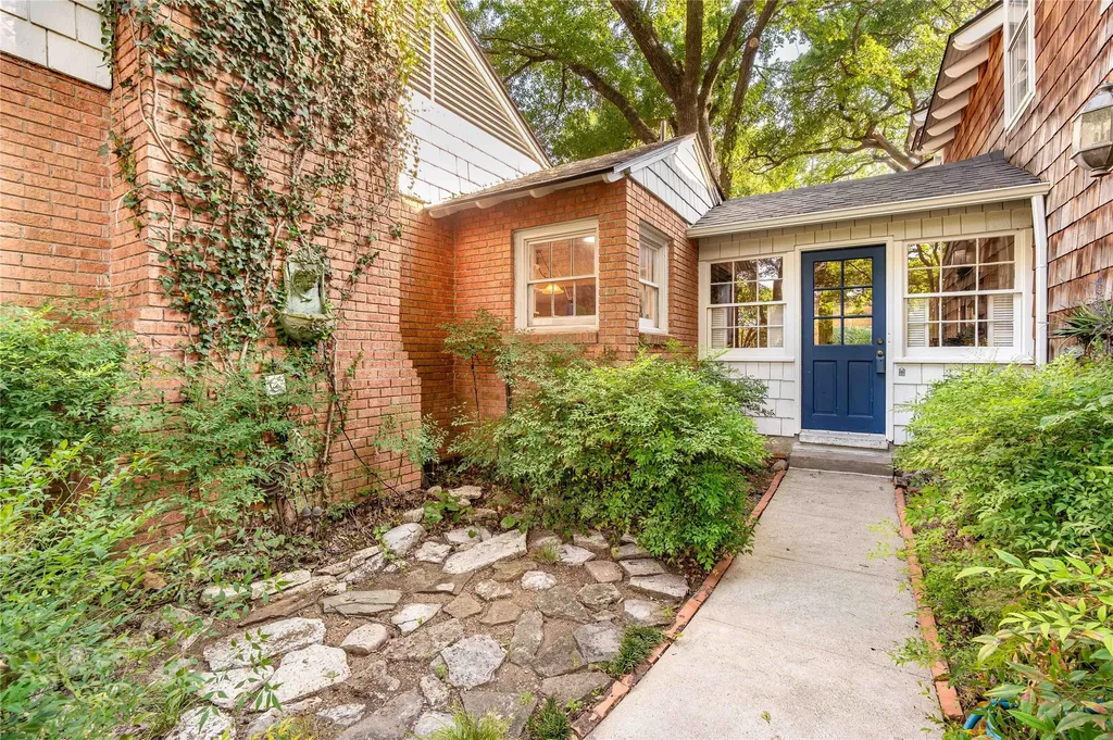 1623 San Rafael Drive Dallas TX 75218