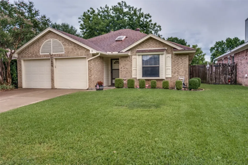 1409 Lincolnshire Way Fort Worth TX 76134