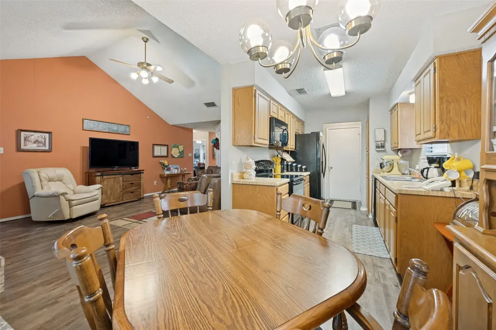1409 Lincolnshire Way Fort Worth TX 76134