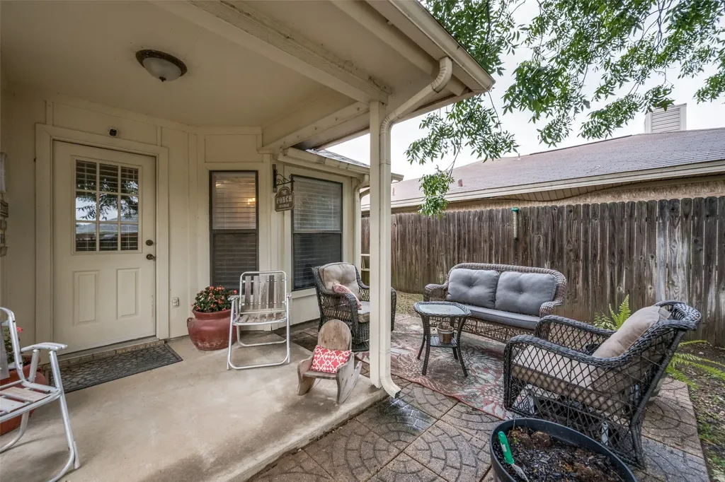 1409 Lincolnshire Way Fort Worth TX 76134