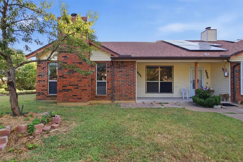2901 Kathleen Lane Euless TX 76039