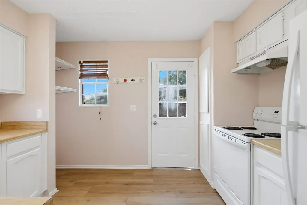 2901 Kathleen Lane Euless TX 76039
