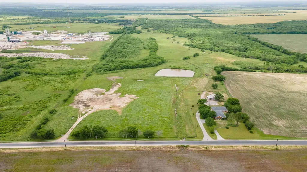 1273 Wall St Road Gunter TX 75058