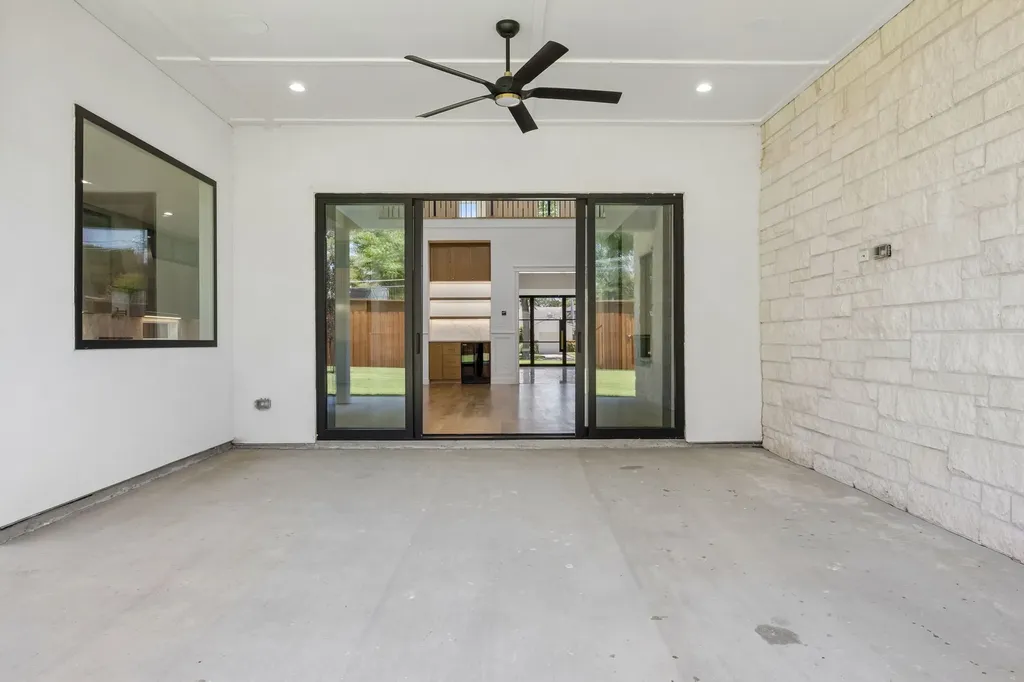 3715 Rockdale Drive Dallas TX 75220