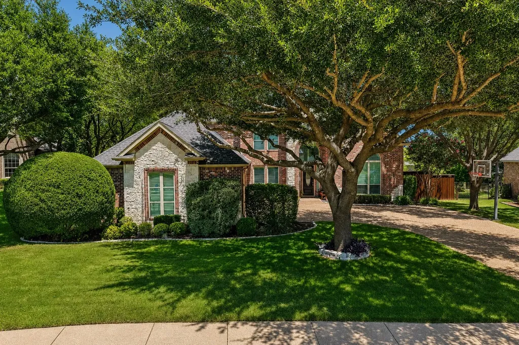 812 White Buffalo Lane Heath TX 75032
