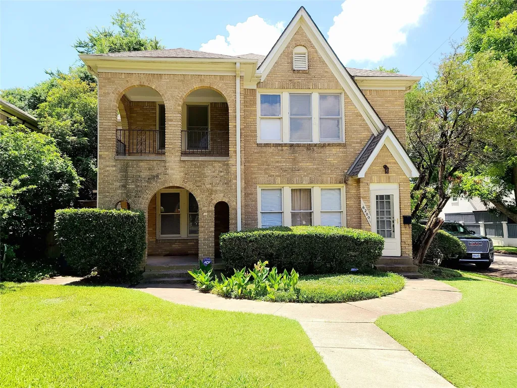 6200 - 6202 Goliad Avenue Dallas TX 75214