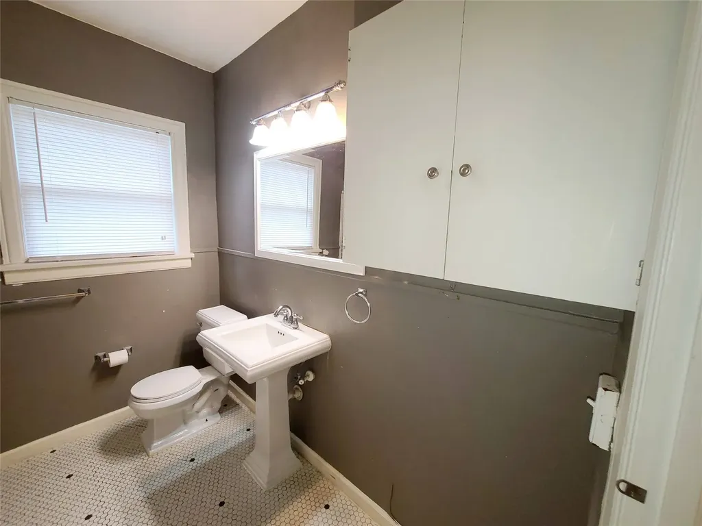 6200 - 6202 Goliad Avenue Dallas TX 75214
