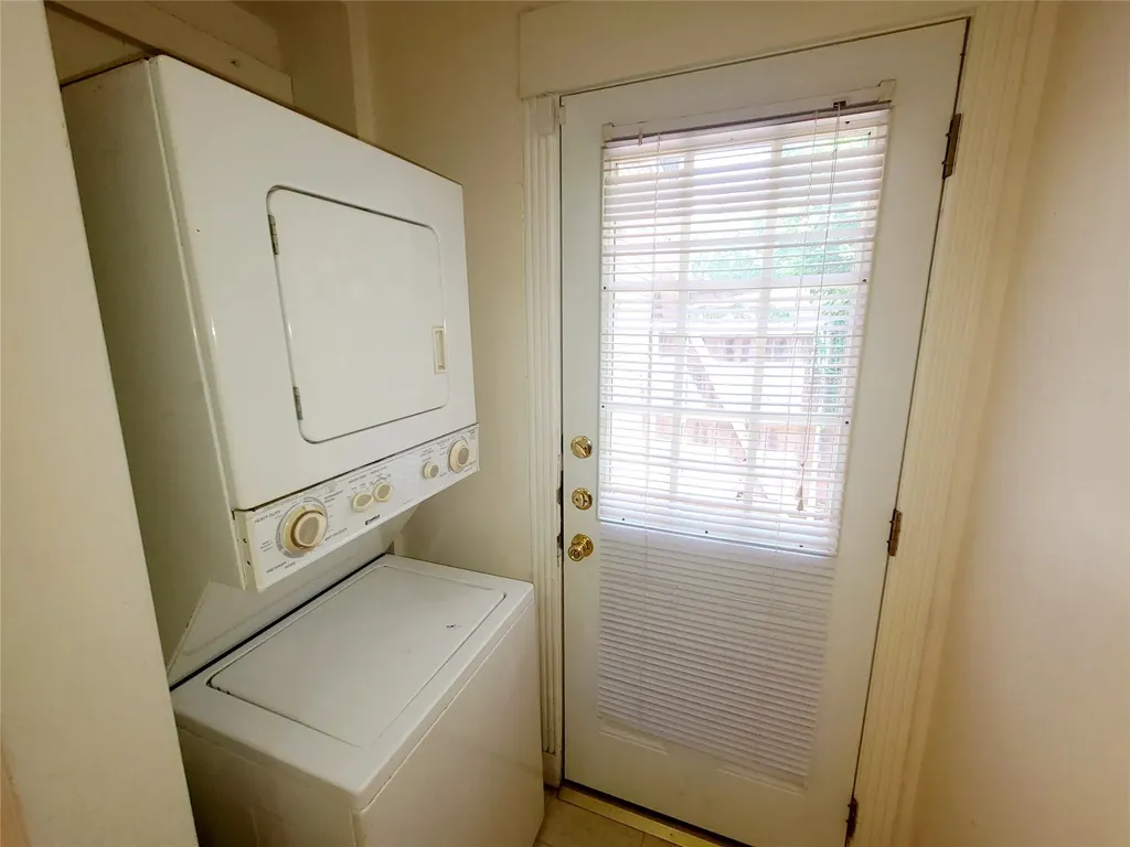 6200 - 6202 Goliad Avenue Dallas TX 75214