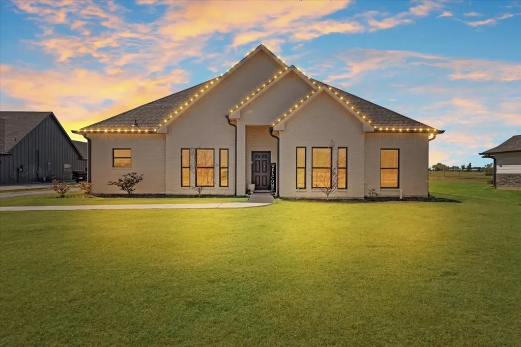 6514 Old Clarksville Road Reno TX 75462
