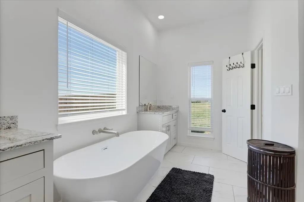 6514 Old Clarksville Road Reno TX 75462