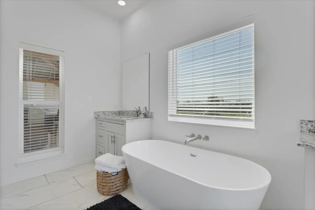 6514 Old Clarksville Road Reno TX 75462