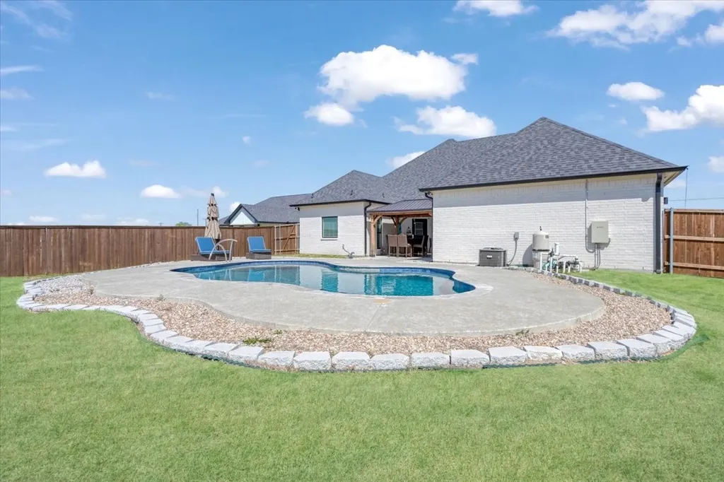 6514 Old Clarksville Road Reno TX 75462