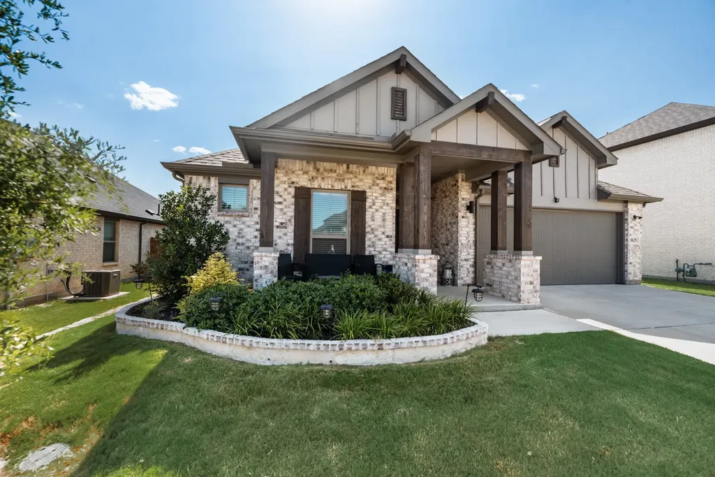 10629 Tuxinaw Trail Fort Worth TX 76179