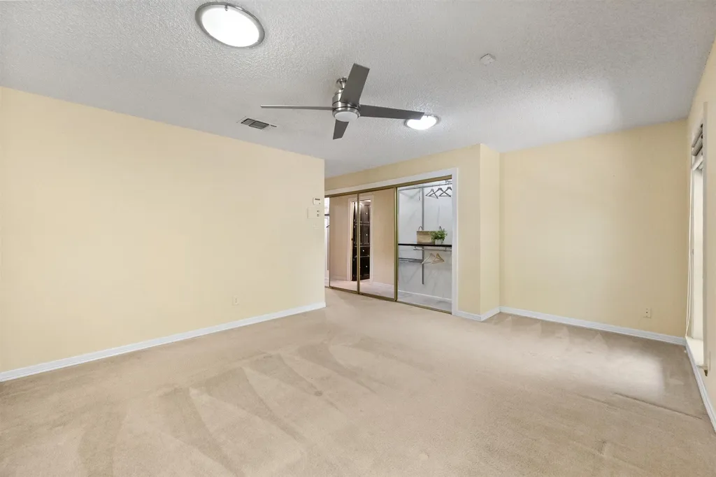 2211 Southcrest Drive Arlington TX 76013