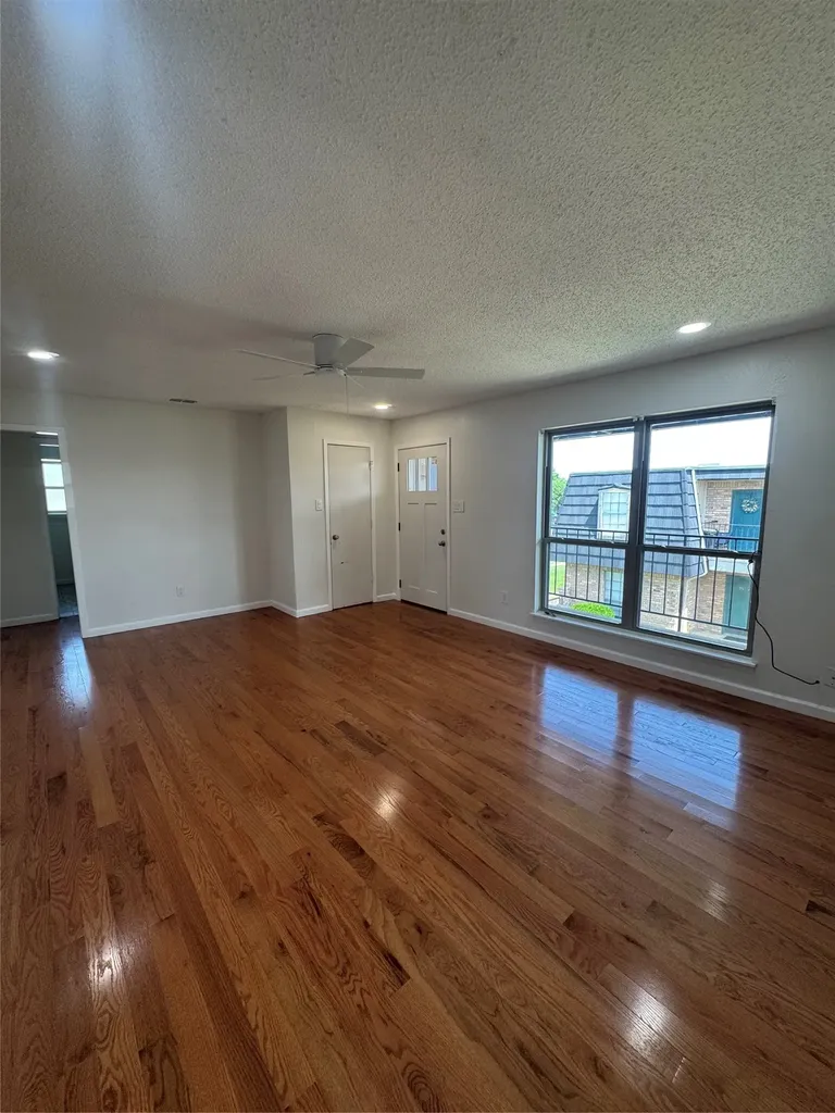 9519-D Westpark Drive Benbrook TX 76126