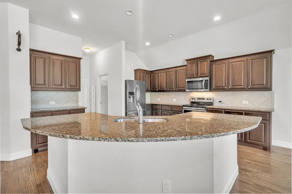 216 Ovaletta Drive Justin TX 76247