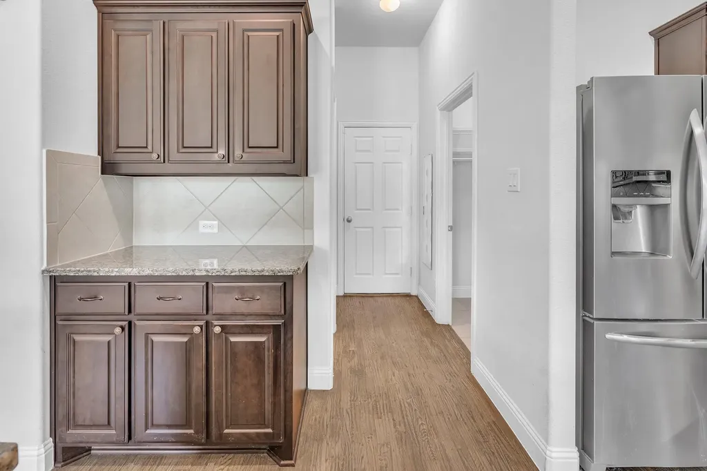 216 Ovaletta Drive Justin TX 76247