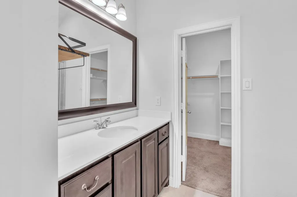 216 Ovaletta Drive Justin TX 76247