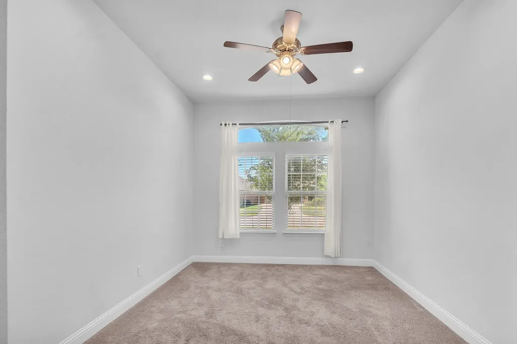 216 Ovaletta Drive Justin TX 76247
