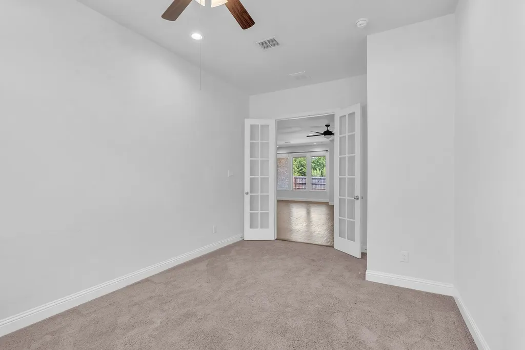216 Ovaletta Drive Justin TX 76247