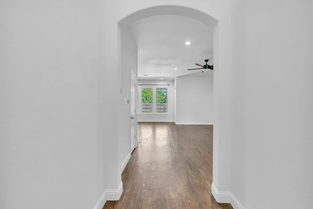 216 Ovaletta Drive Justin TX 76247