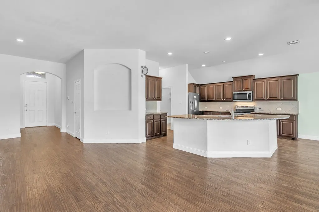 216 Ovaletta Drive Justin TX 76247