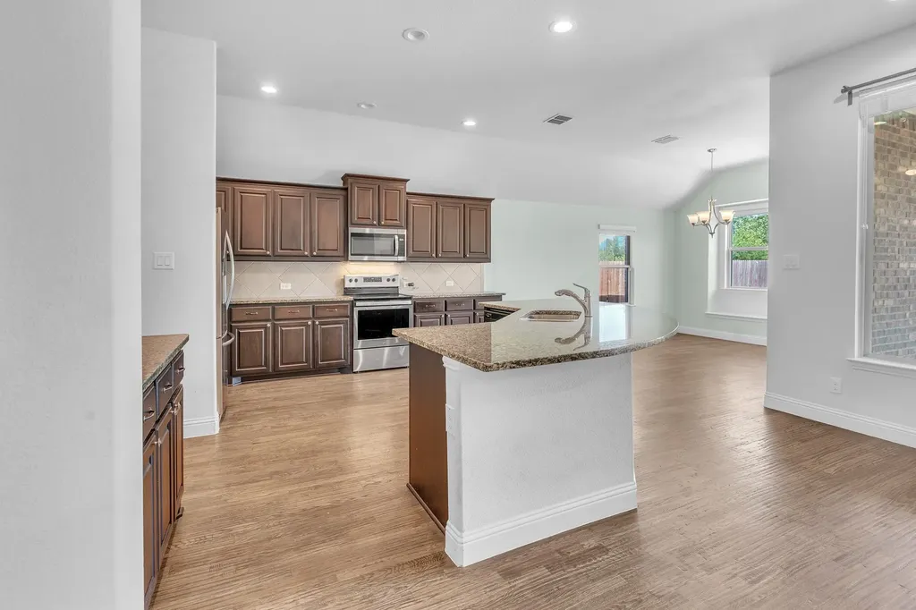 216 Ovaletta Drive Justin TX 76247