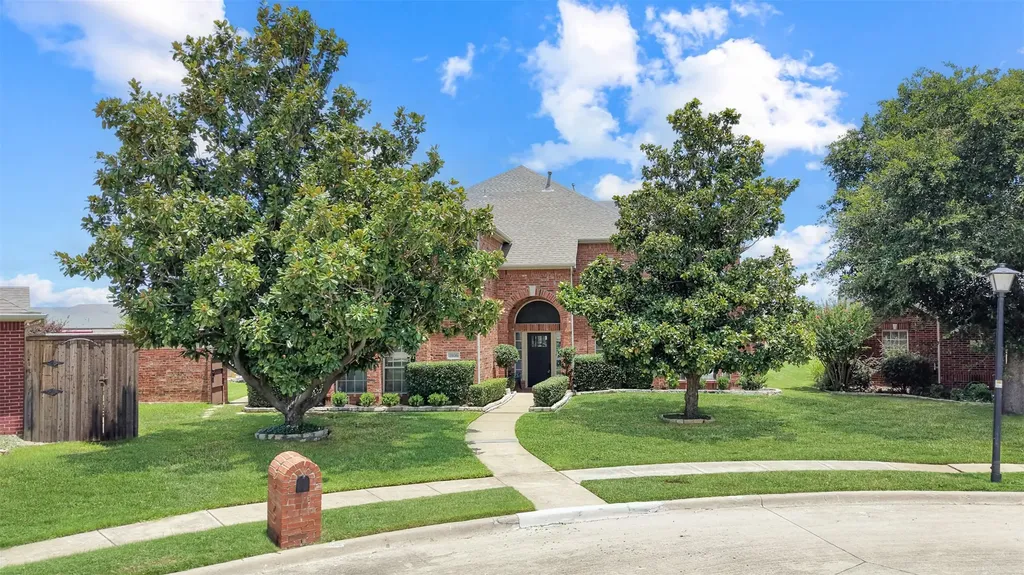 3936 Gillespie Drive Carrollton TX 75010