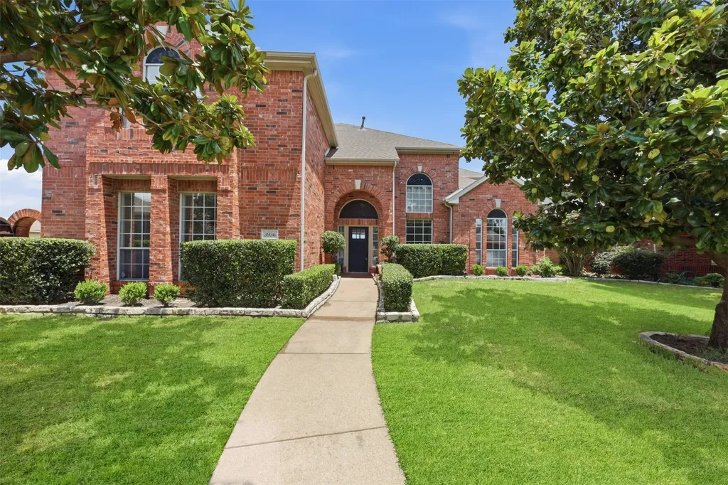 3936 Gillespie Drive Carrollton TX 75010