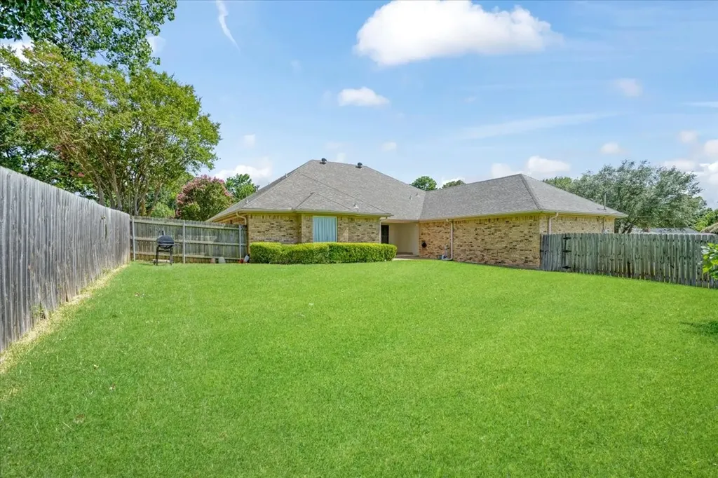1621 Idlewood Drive Sherman TX 75092