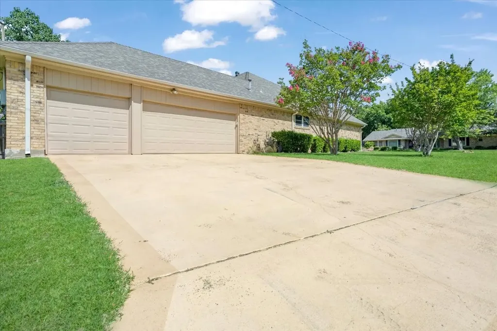 1621 Idlewood Drive Sherman TX 75092