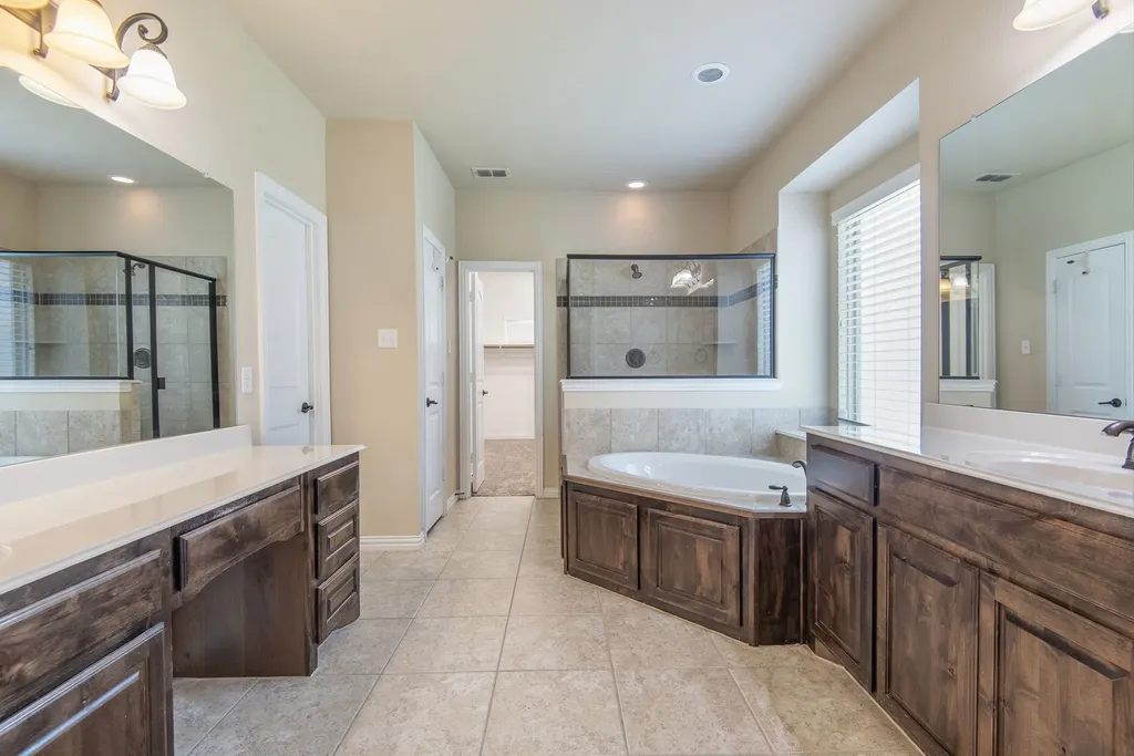 1914 Menominee Drive Frisco TX 75033