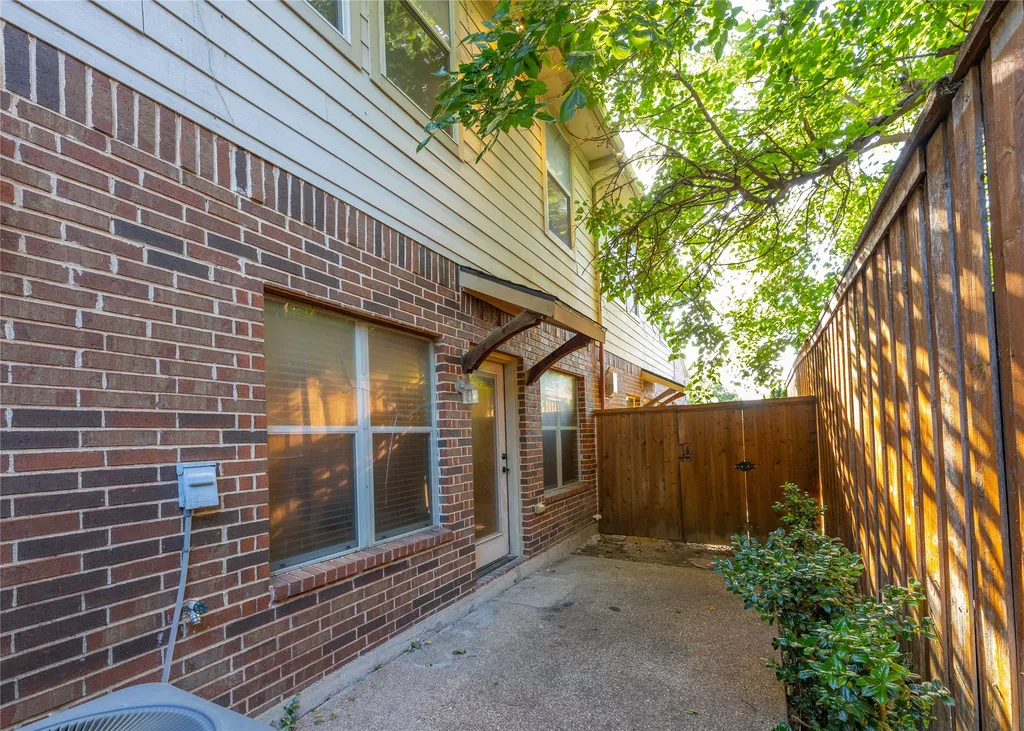 13336 Patito Place Dallas TX 75240