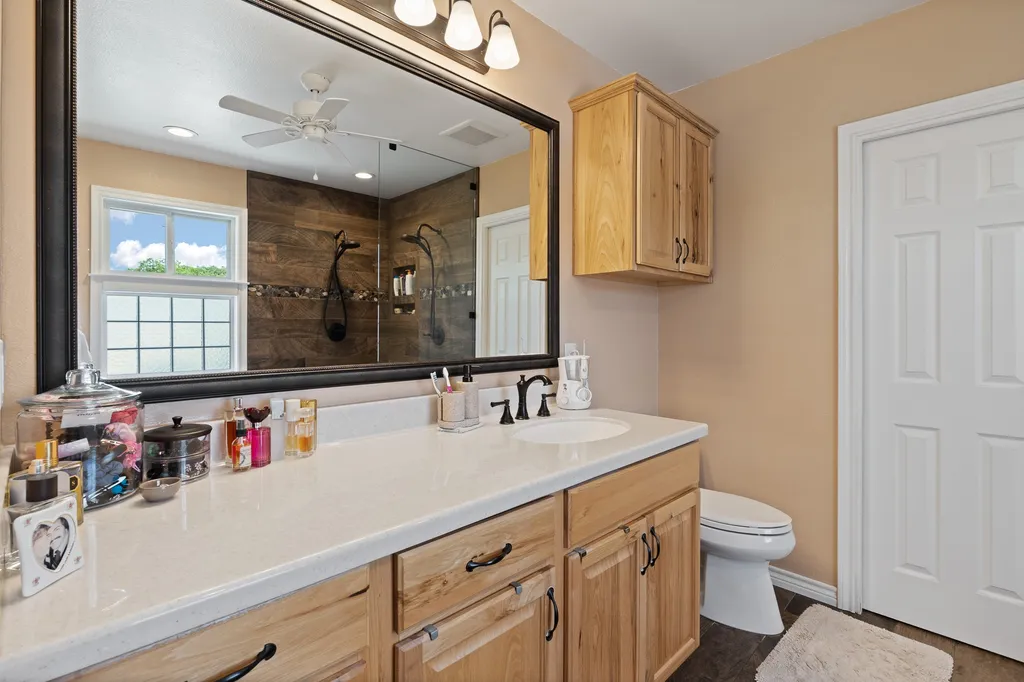 1309 Shannon Drive Cleburne TX 76031