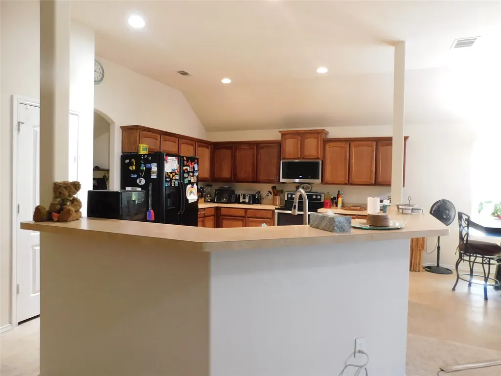1516 Baslow Lane Burleson TX 76028