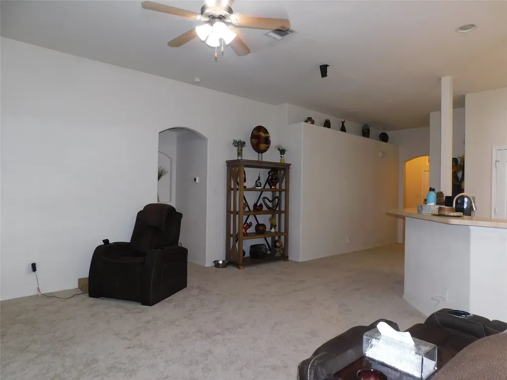 1516 Baslow Lane Burleson TX 76028