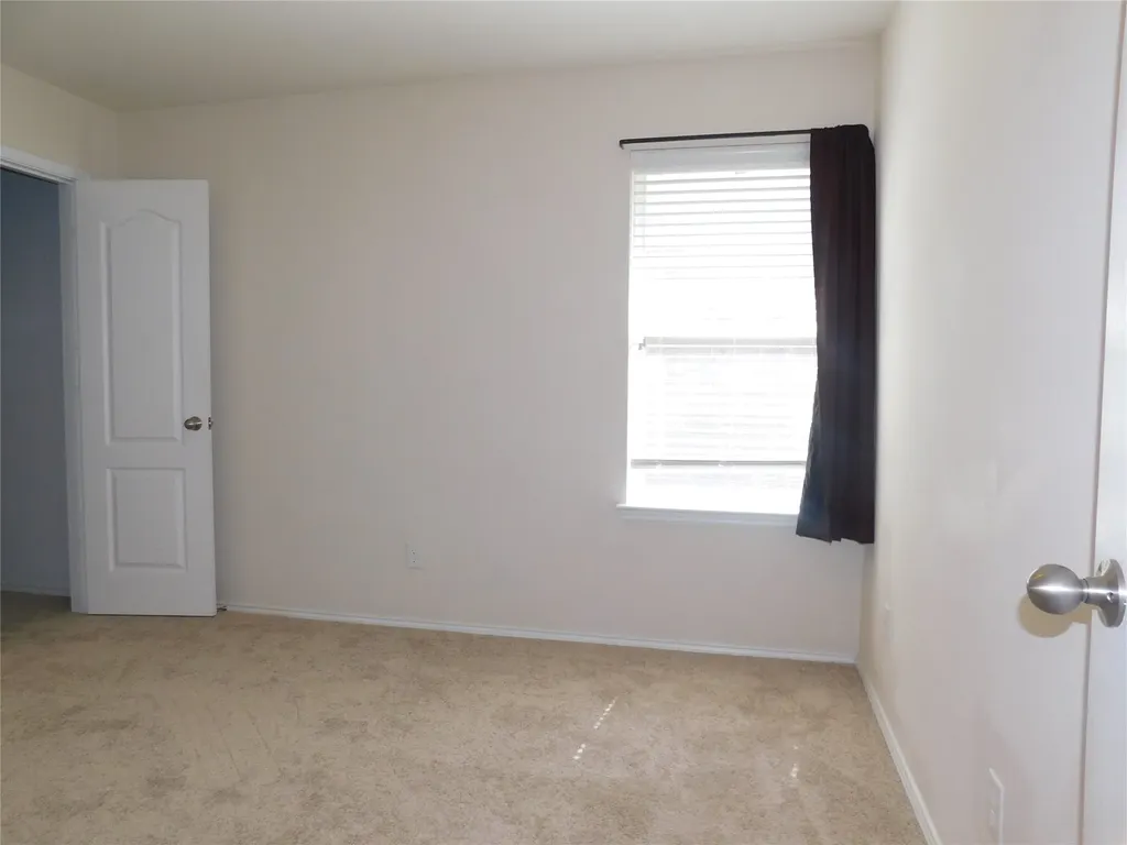1516 Baslow Lane Burleson TX 76028