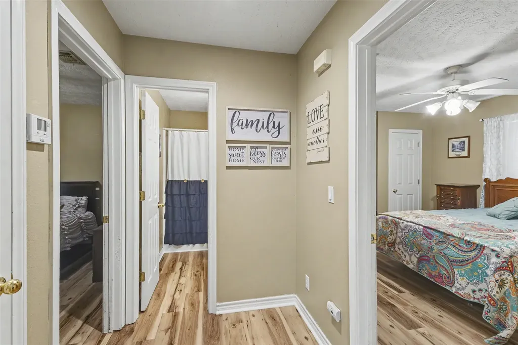 211 Meadow Drive New Boston TX 75570